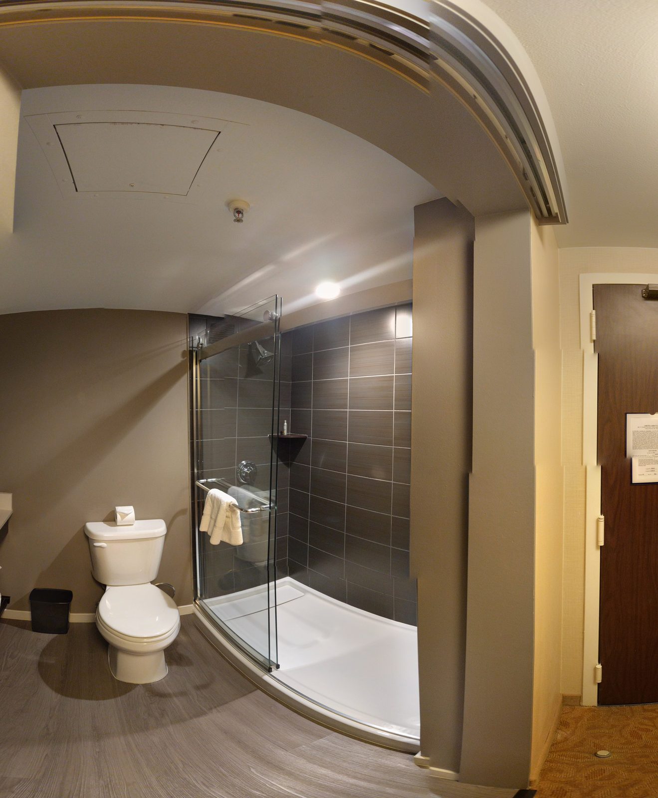 Clean well-ventilated bathroom showing proper mold prevention